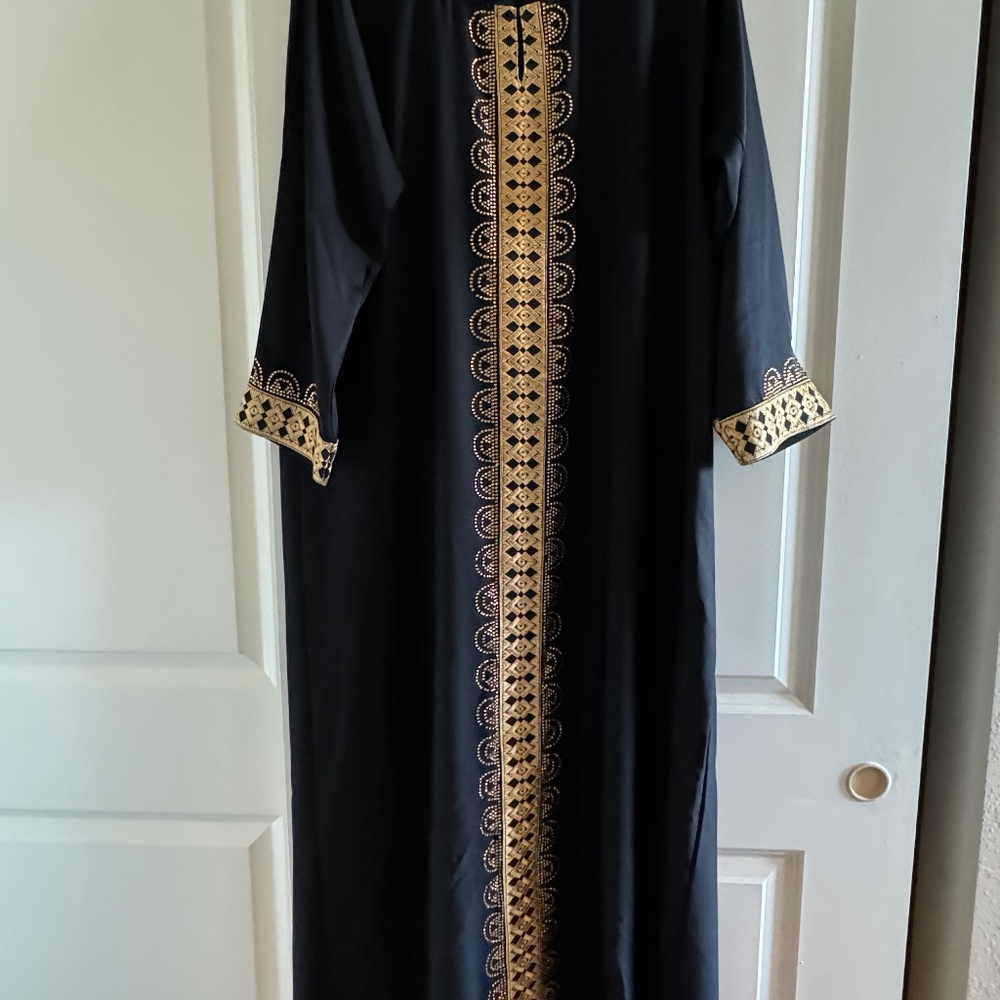 Abaya black with gold stitching & gold rhinestones button up